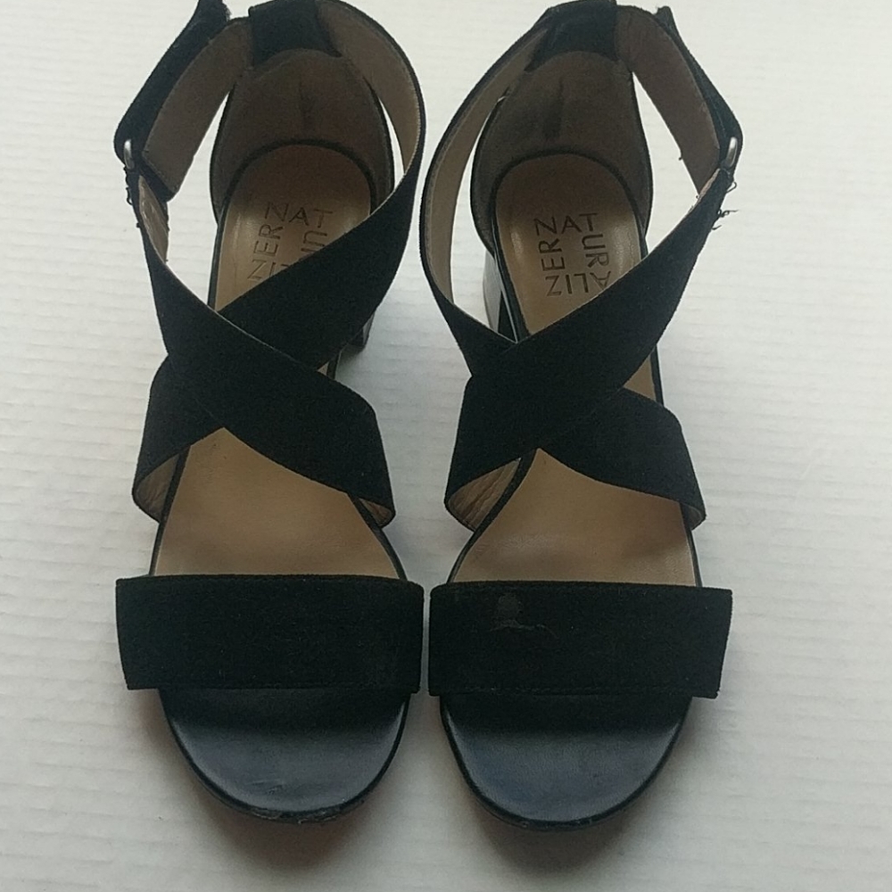 NATURALIZER/ black heeled sandals